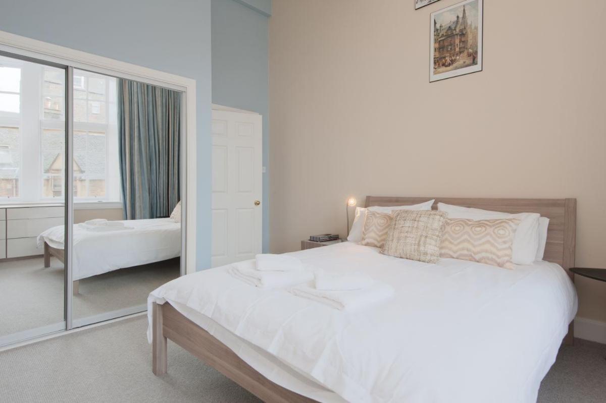 Royal Mile Mansions By Edinburgh City Apartments Exteriör bild
